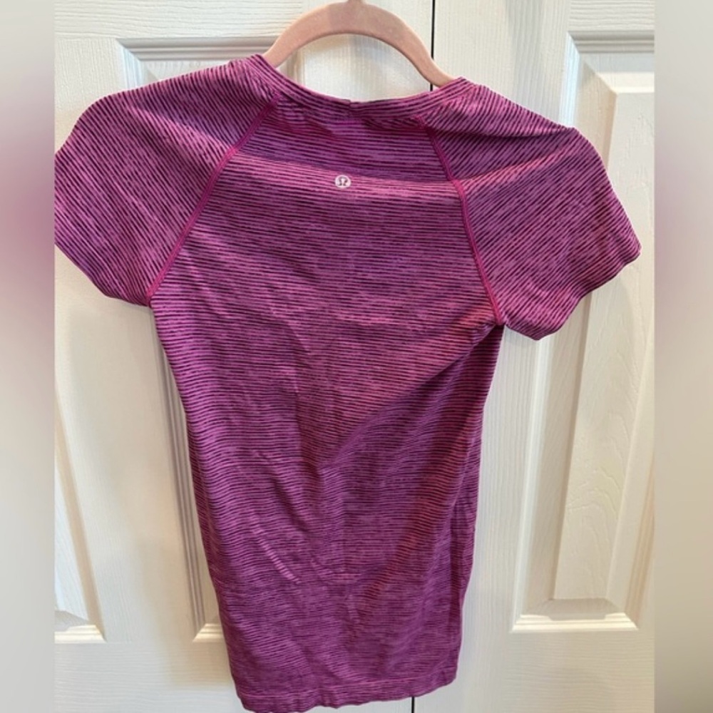 Lululemon swiftly tech pink and grey striped - Picture 3 of 6